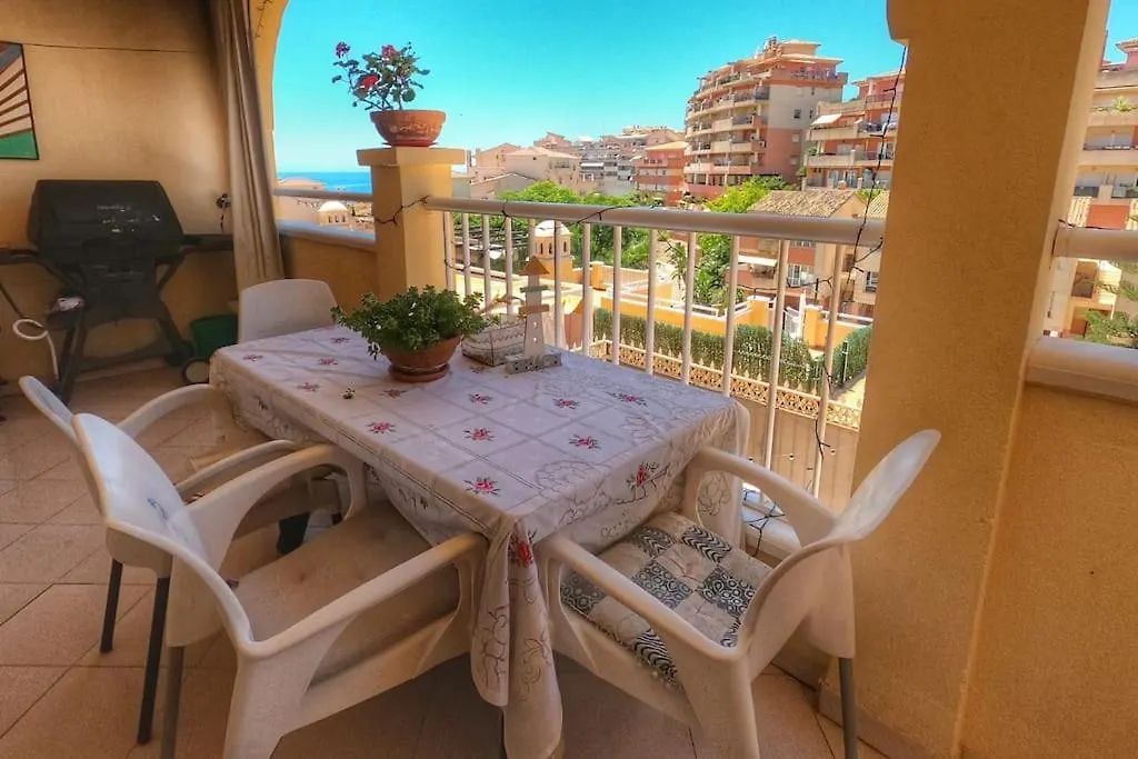 Room With Sea And Mountain Views Habitacion En Piso Compartido Para 1 O 2 Personas Benalmádena Španělsko
